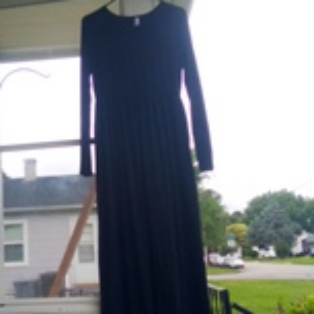 Black maxi dress